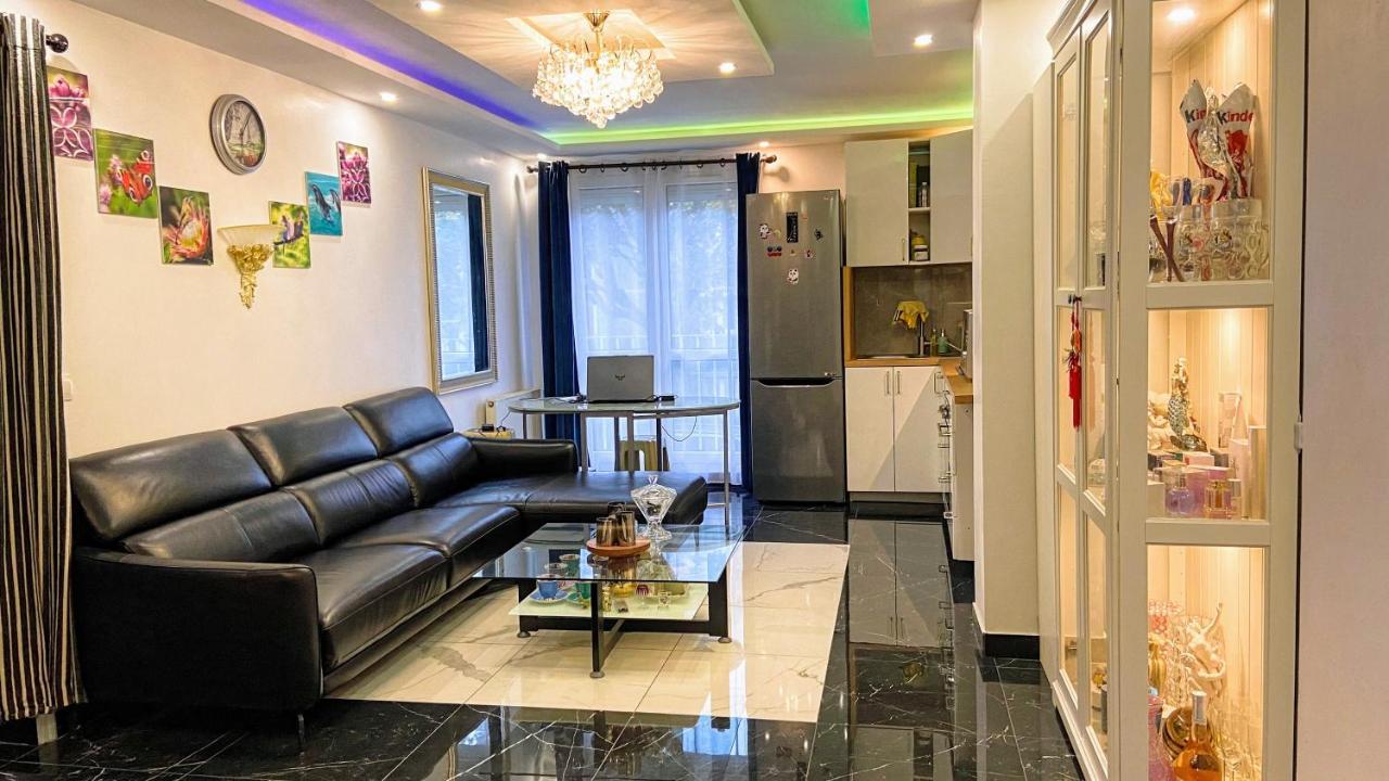 Noisiel - Bel Appartement - 20Mn Disney Land Paris Екстериор снимка